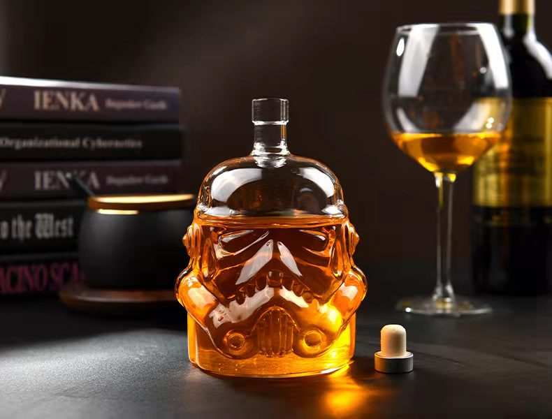 GoToLuckyShop + Star Wars Whiskey Decanter & Glasses Set